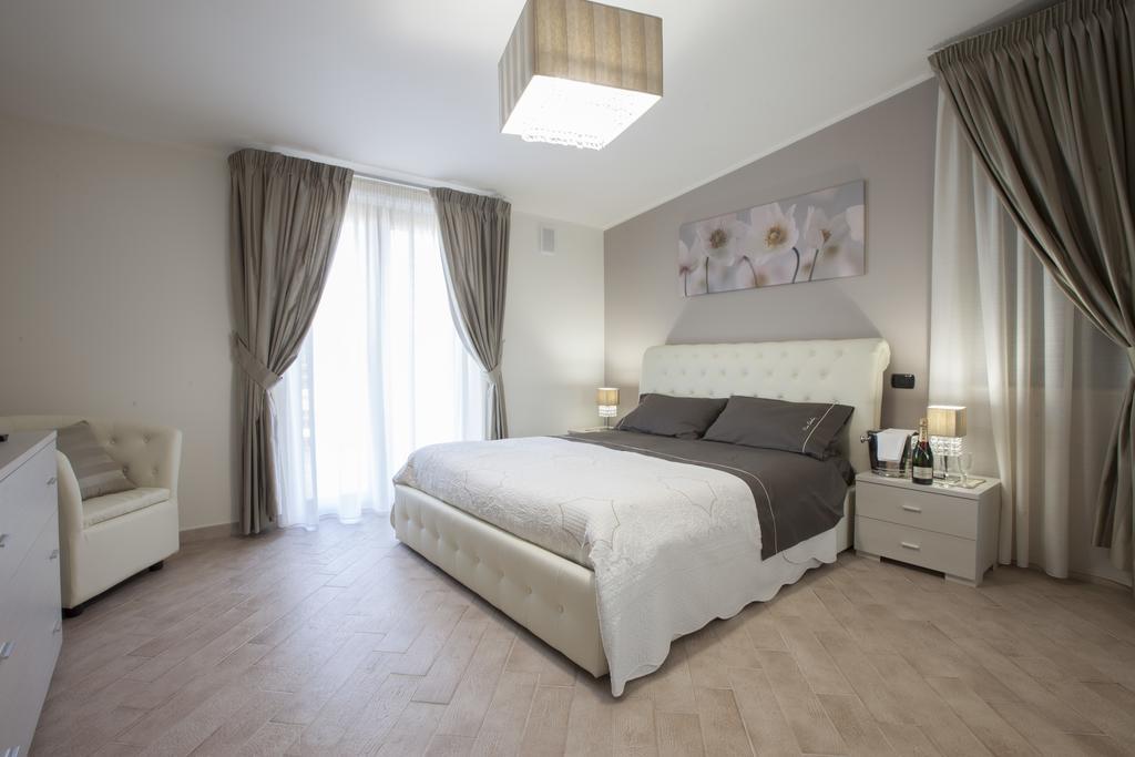 Amira Luxury Apartments Santa Maria Capua Vetere Luaran gambar